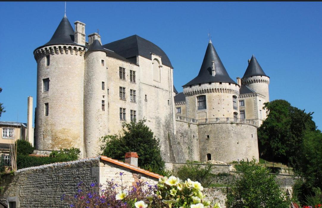 La Tuilerie Verteuil-sur-Charente Exterior foto