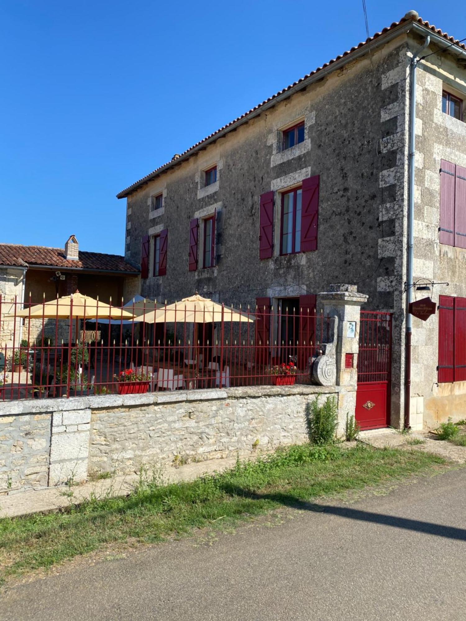 La Tuilerie Verteuil-sur-Charente Exterior foto